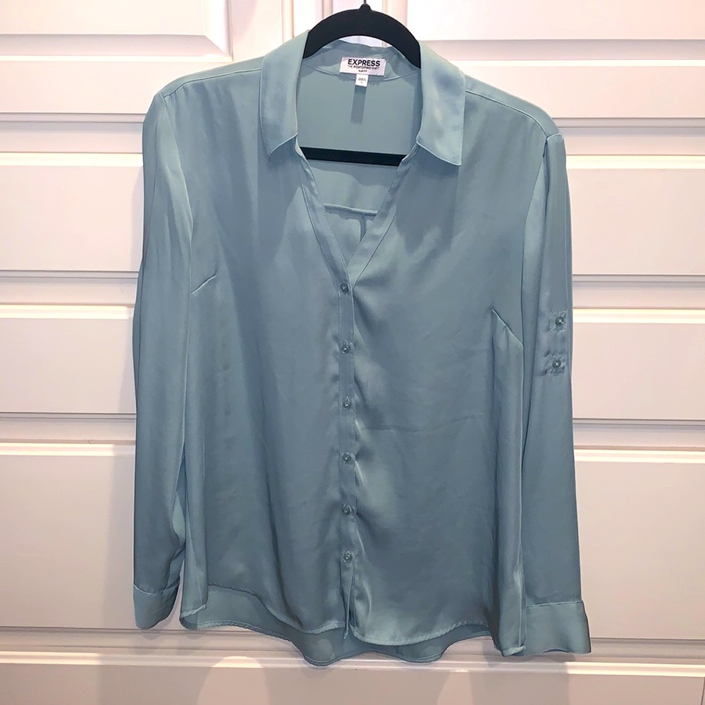 Silky Button-down